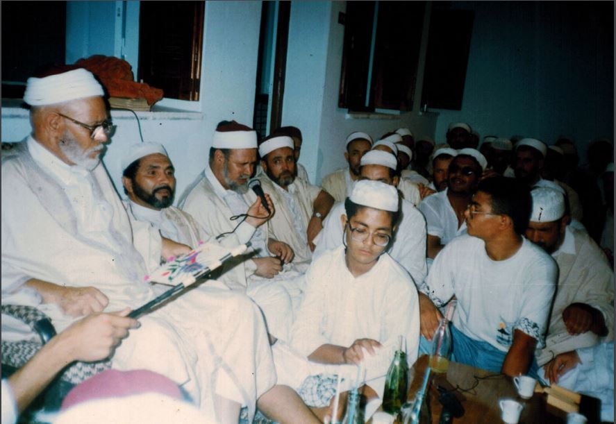 Shaykh Isma'il con i suoi fuqara, sufismo in Italia, in nome del Dio, La Zawiya Alawiyya Madaniyya Ismailiyya d’Italia (provincia di Genova)
